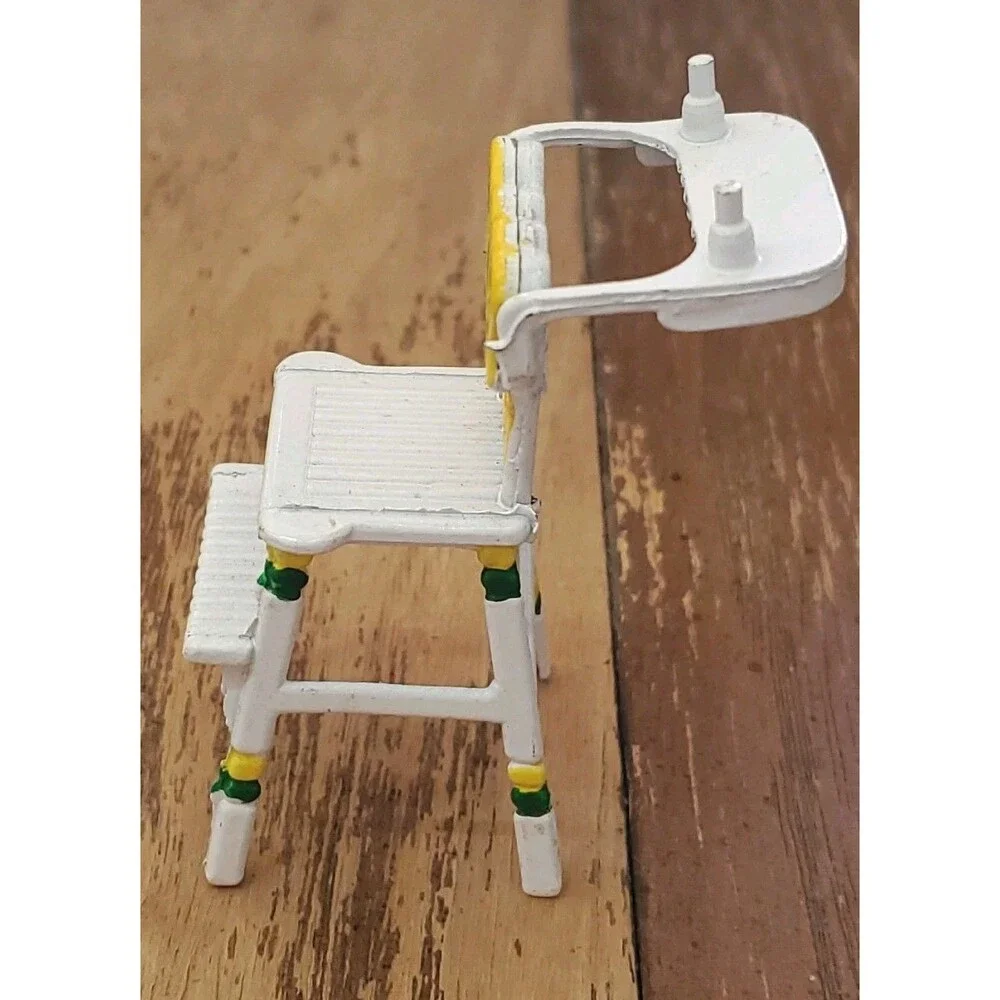 Vintage Durham Industries 1977 Die Cast Metal Baby Highchair Doll Playhouse Toy